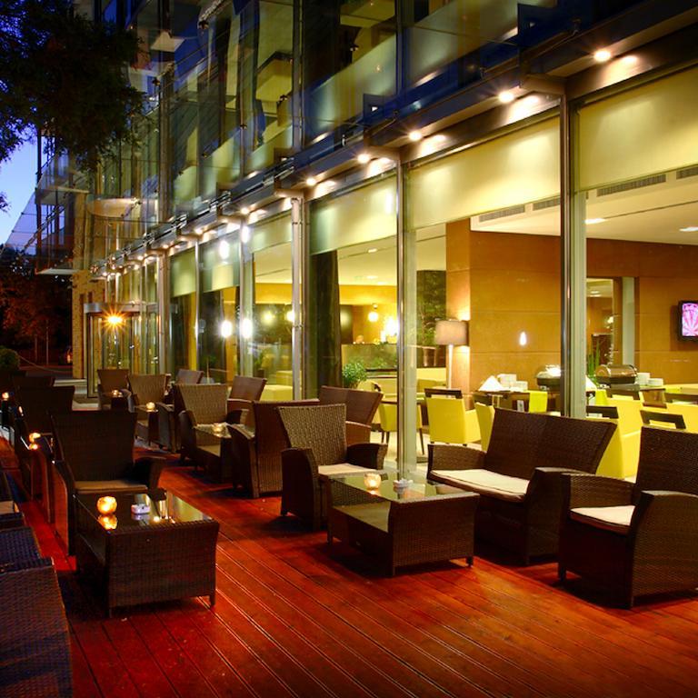 הרצגהאלום Abacus Business & Wellness Hotel מראה חיצוני תמונה